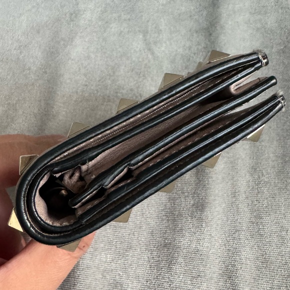 Valentino Beige Taupe Rockstud Compact Wallet - Picture 5 of 9